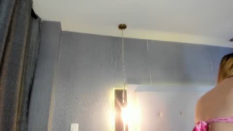 Snapshot of ximenanoah chatting on 06-09-26, 01:12 ximena online show from 06-09-26, 01:12