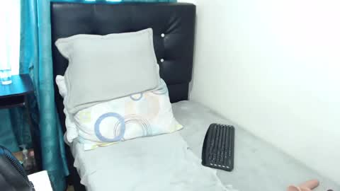 Xio77 online show from 12-20-24, 11:54