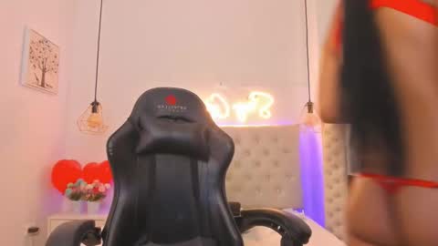 Snapshot of xiomara_cortes chatting on 02-16-25, 08:44 xiomara_cortes online show from 02-16-25, 08:44