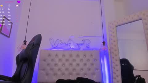 Snapshot of xiomara_cortes chatting on 03-07-25, 10:21 xiomara_cortes online show from 03-07-25, 10:21