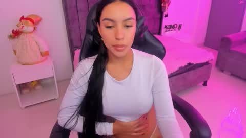 Snapshot of xiomara_cortes chatting on 12-19-25, 07:32 xiomara_cortes online show from 12-19-25, 07:32