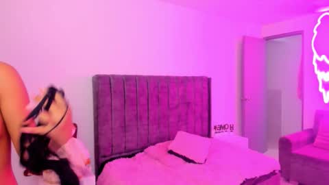 Snapshot of xiomara_cortes chatting on 01-09-26, 12:30 xiomara_cortes online show from 01-09-26, 12:30