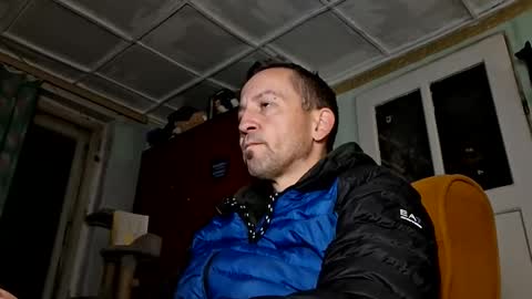 xleonardox88 online show from 04-09-26, 02:44