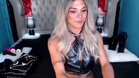 Snapshot of xnaughty_haileyx chatting on 03-01-25, 07:41 Hailey online show from 03-01-25, 07:41