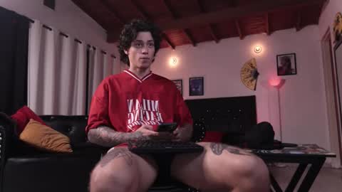   online show from 11-07-25, 12:10