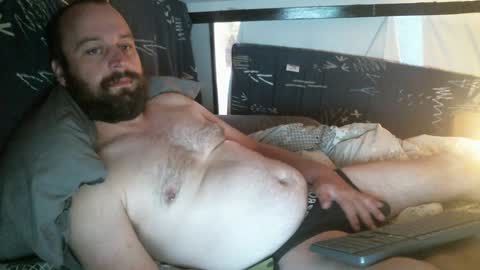 Red online show from 01-16-25, 07:49