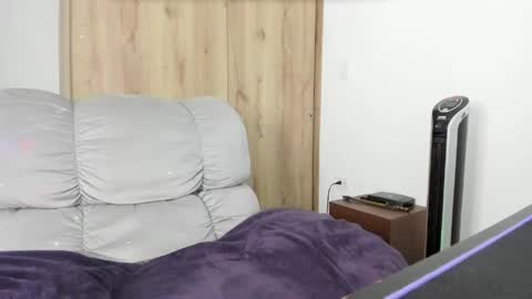 Hellen Sofia instagram hellen5546 online show from 04-01-26, 12:39