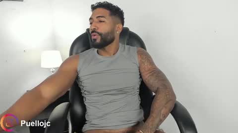 Snapshot of xtipp3r chatting on 06-11-26, 12:03 Stipp3r online show from 06-11-26, 12:03