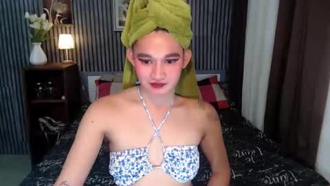 xtspetitehugecock online show from 05-21-26, 04:25