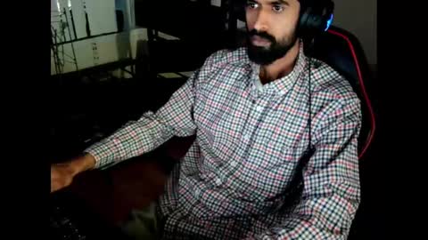 Snapshot of xwuvzyew chatting on 12-22-24, 10:04 x online show from 12-22-24, 10:04