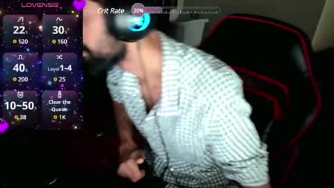 Snapshot of xwuvzyew chatting on 12-24-24, 11:33 x online show from 12-24-24, 11:33