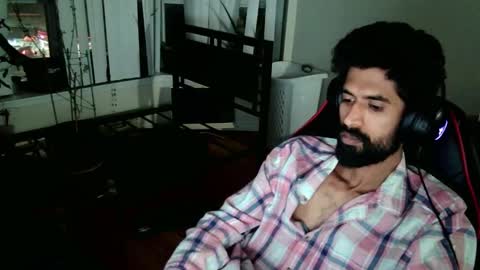 Snapshot of xwuvzyew chatting on 12-26-24, 06:30 x online show from 12-26-24, 06:30