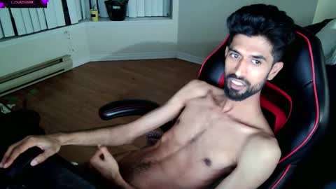 Snapshot of xwuvzyew chatting on 01-24-25, 08:23 x online show from 01-24-25, 08:23