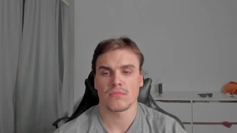 raul online show from 03-08-26, 02:04