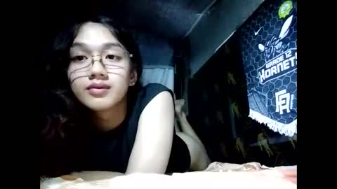 Snapshot of xxgoddessofsatisfactionxx chatting on 02-09-25, 08:45 Sophie online show from 02-09-25, 08:45