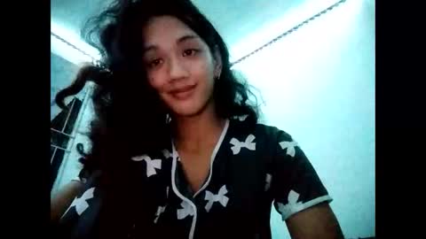 Snapshot of xxgoddessofsatisfactionxx chatting on 11-08-25, 07:12 Sophie online show from 11-08-25, 07:12