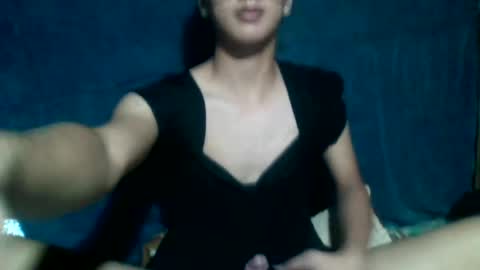Snapshot of xxgoddessofsatisfactionxx chatting on 07-08-26, 11:04 Sophie online show from 07-08-26, 11:04