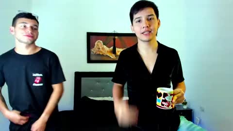 Snapshot of xxhoty0ung_boysxx chatting on 02-21-25, 08:05 David and Mike online show from 02-21-25, 08:05