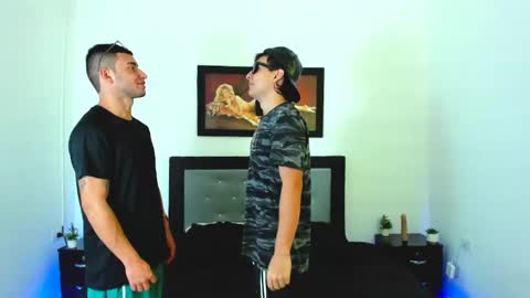 Snapshot of xxhoty0ung_boysxx chatting on 02-25-25, 02:33 David and Mike online show from 02-25-25, 02:33