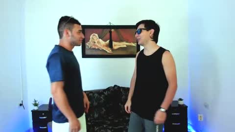 Snapshot of xxhoty0ung_boysxx chatting on 02-28-25, 09:23 David and Mike online show from 02-28-25, 09:23