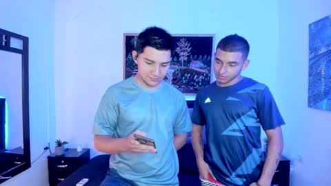 Snapshot of xxhoty0ung_boysxx chatting on 09-15-25, 07:25 David and Mike online show from 09-15-25, 07:25