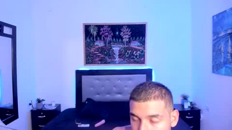 Snapshot of xxhoty0ung_boysxx chatting on 09-16-25, 07:37 David and Mike online show from 09-16-25, 07:37