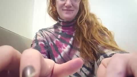 Snapshot of xxmariebliss chatting on 04-19-26, 01:43 xxmariebliss online show from 04-19-26, 01:43