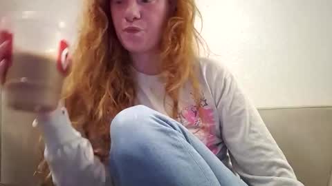 Snapshot of xxmariebliss chatting on 04-27-26, 12:25 xxmariebliss online show from 04-27-26, 12:25