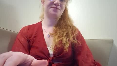 Snapshot of xxmariebliss chatting on 05-17-26, 02:20 xxmariebliss online show from 05-17-26, 02:20