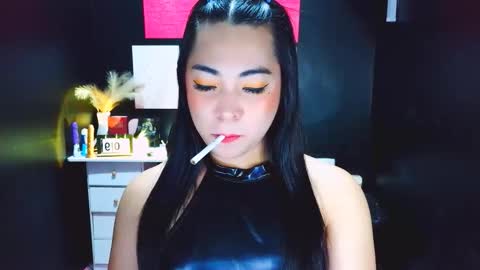 Snapshot of xxslutty_kim chatting on 01-09-26, 09:45 xxslutty kim online show from 01-09-26, 09:45