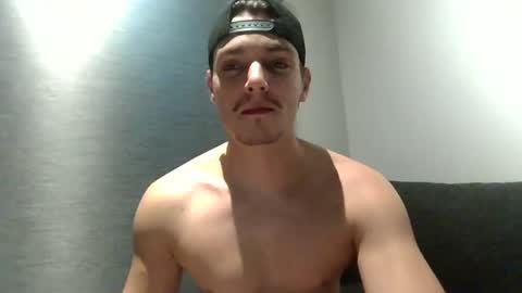 Snapshot of xxxbeastboi chatting on 03-15-26, 09:43 xxxbeastboi online show from 03-15-26, 09:43