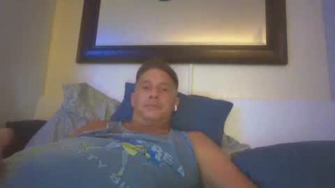 Snapshot of xxxelentdick chatting on 04-22-26, 07:44 deeeeznutz online show from 04-22-26, 07:44