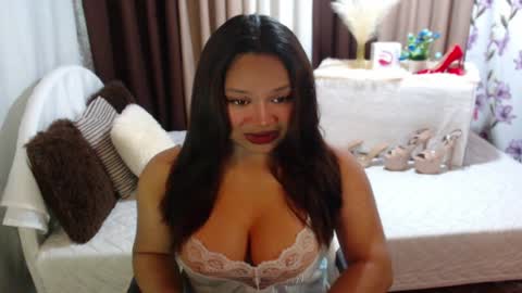 OLIVIA online show from 04-03-26, 03:32