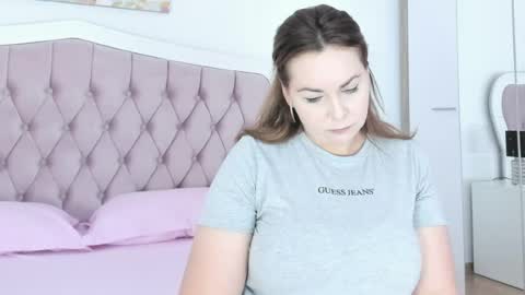 Snapshot of xxxgreatshow chatting on 07-16-26, 06:41 Elvira online show from 07-16-26, 06:41