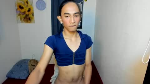 Snapshot of y_spicyhotbella chatting on 07-07-26, 04:33 Bella online show from 07-07-26, 04:33