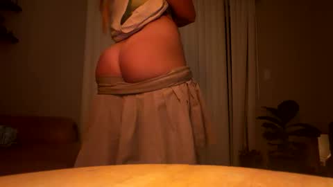 Snapshot of yagirlpeachezzz chatting on 06-02-26, 05:31 yagirlpeachezzz online show from 06-02-26, 05:31