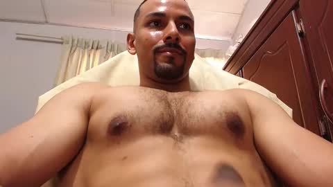  Yago Fox  online show from 02-28-25, 06:31