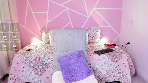 Yakeline online show from 06-26-26, 11:25