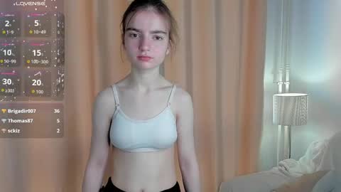 Snapshot of yala_111 chatting on 04-09-26, 06:19 Yala online show from 04-09-26, 06:19