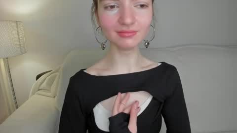 Snapshot of yala_111 chatting on 04-16-26, 05:52 Yala online show from 04-16-26, 05:52