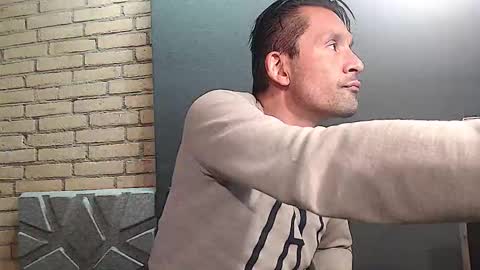 yallayalla1806 online show from 10-12-25, 02:49