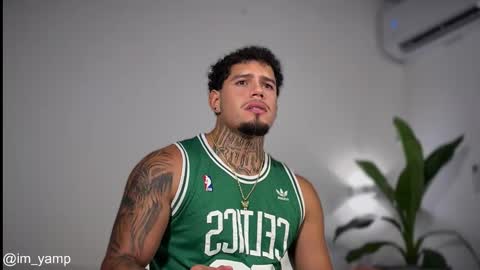 Snapshot of yamp_bigcock chatting on 12-19-25, 01:34 yamp sambrano online show from 12-19-25, 01:34