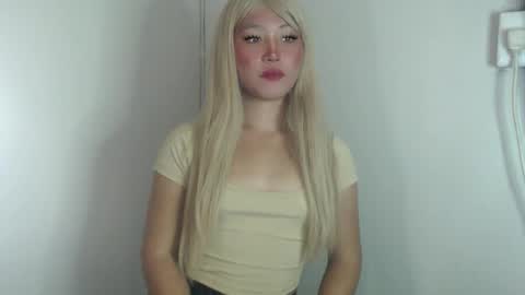 yannaliciouss online show from 03-07-25, 01:07