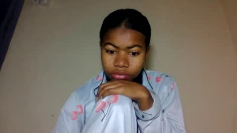 Snapshot of yannick_01 chatting on 07-13-26, 08:28 yannick_01 online show from 07-13-26, 08:28