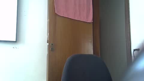 Snapshot of yannisv chatting on 12-13-24, 10:19 yannisv online show from 12-13-24, 10:19