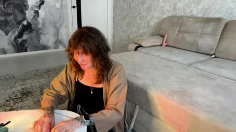 Yanny online show from 05-25-26, 08:31