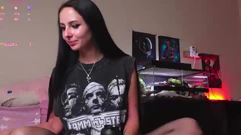 Yara online show from 07-30-26, 12:15