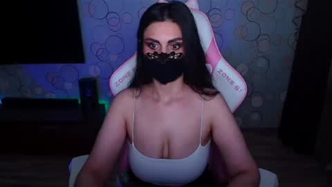 yasmina online show from 06-25-26, 08:52