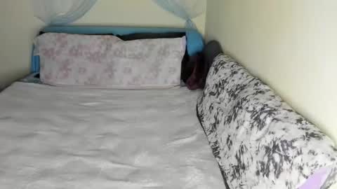 Yasmina online show from 06-12-26, 01:48