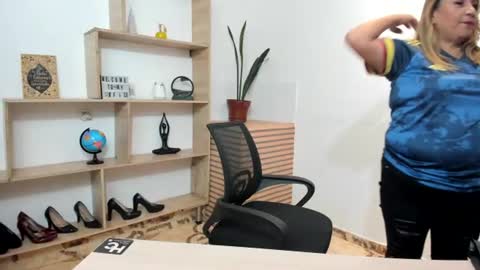 Snapshot of yayita_mature chatting on 06-23-26, 03:54 yayita online show from 06-23-26, 03:54